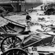Ilustración para el artículo titulado Hace exactamente 100 años ocurrió una catástrofe insólita: un diluvio mortal de melaza arrasó la ciudad de Boston